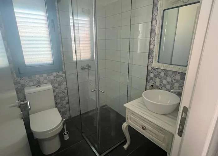 Townhouse Sea Mountain Views * Kharcha